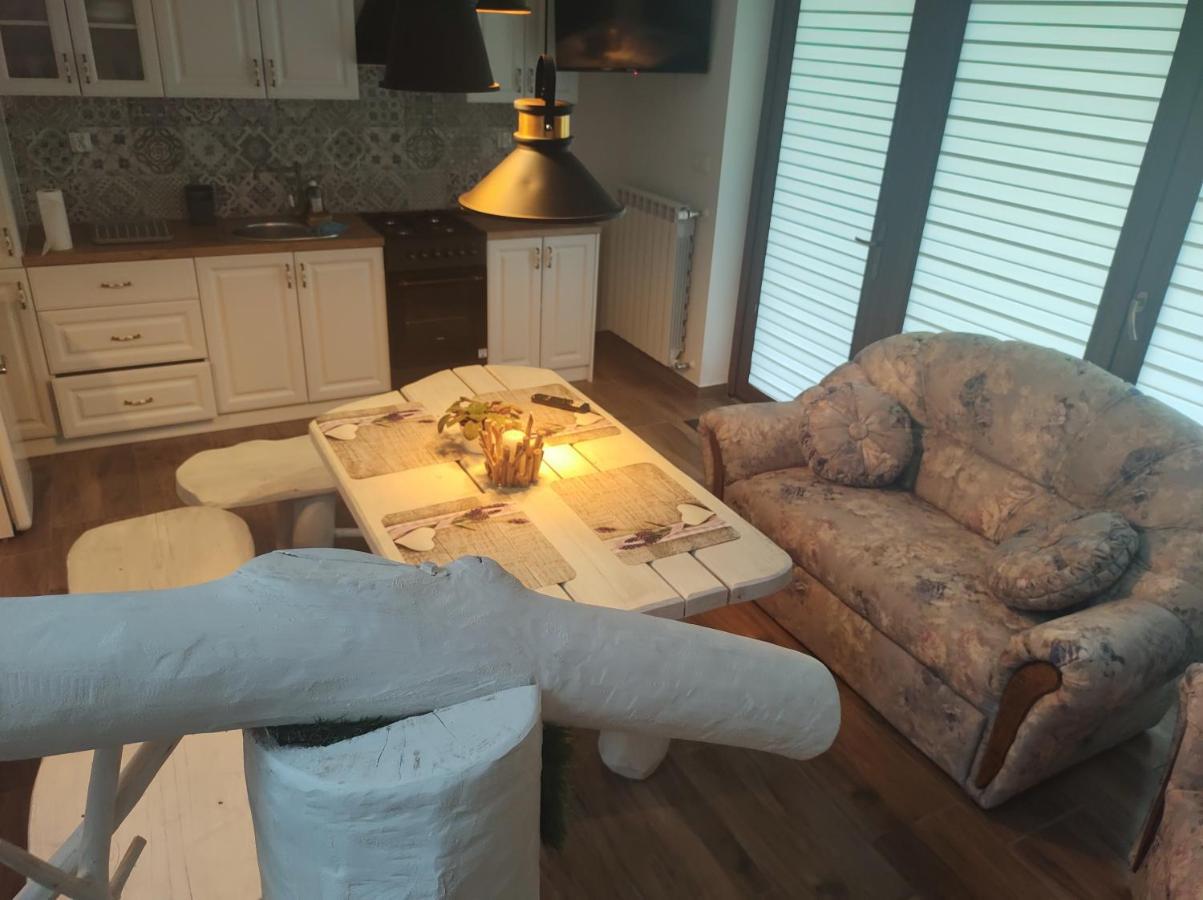 Guesthouse III Lesko Ngoại thất bức ảnh
